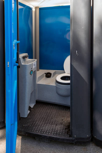Best Portable bathroom rental  in Granbury, TX